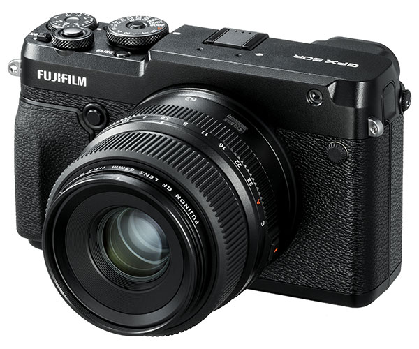Fujifilm GFX 50R i vinkel